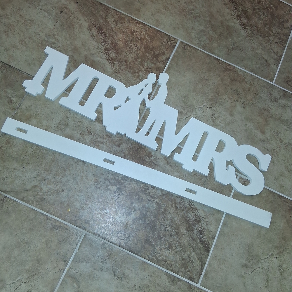 White MR & MRS TABELl Decor